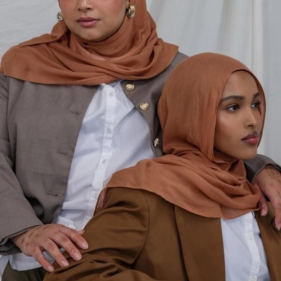 Used | Original VELA Cinnamon Modal Woven Modal Scarf/Hijab - Picture 6 of 6